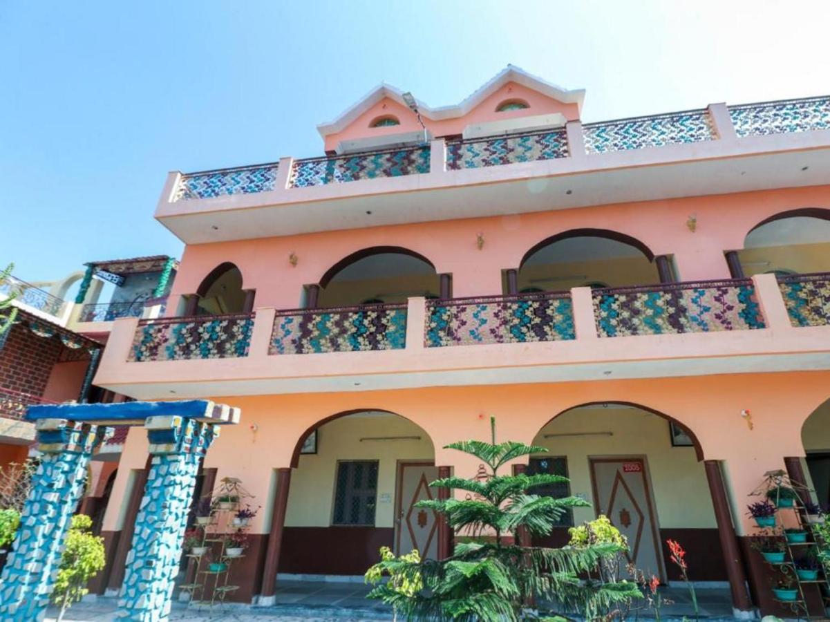 Oyo 73800 Kushal Guest House Джайпур Екстериор снимка
